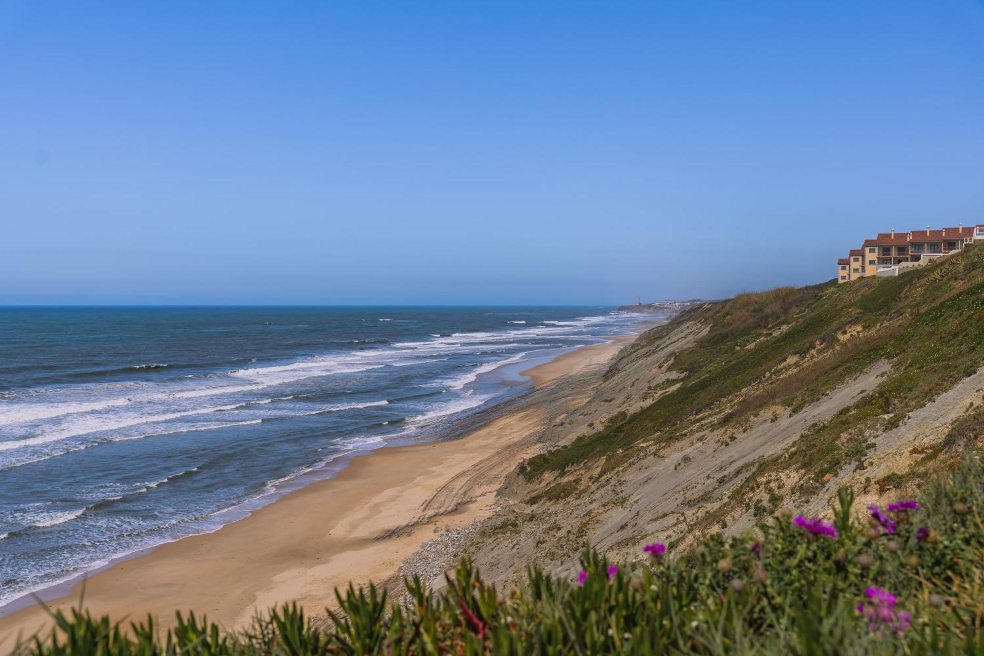 Surf Guesthouse - 7Min Walk To The Beach Pataias Exteriör bild