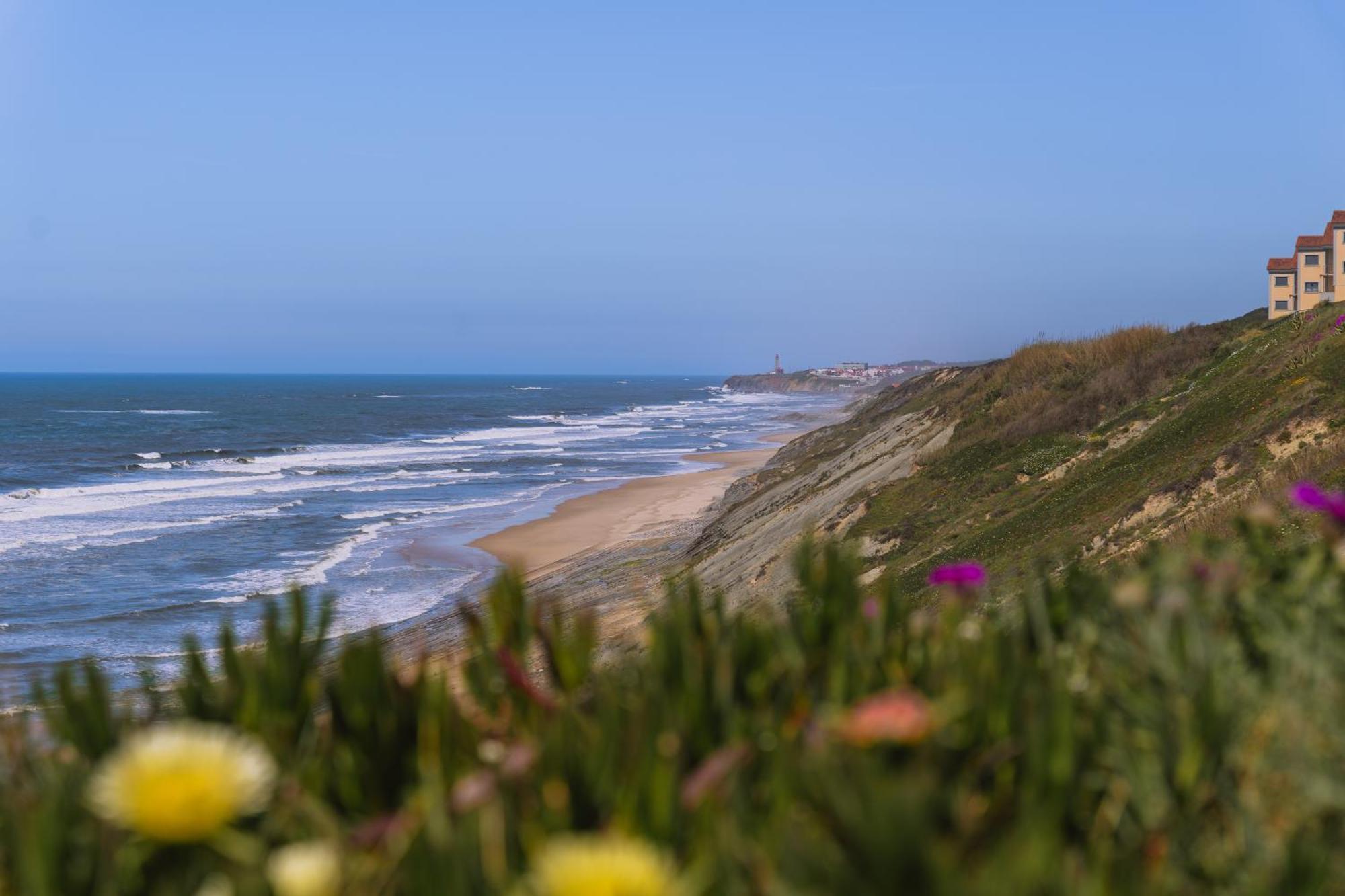 Surf Guesthouse - 7Min Walk To The Beach Pataias Exteriör bild